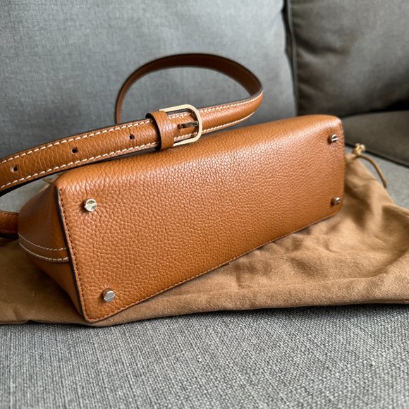 Toteme T-locked brown leather bag - Picture 6 of 12